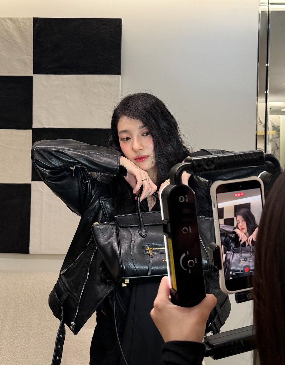 sweet_but_zz's tweet image. 존예댜😘