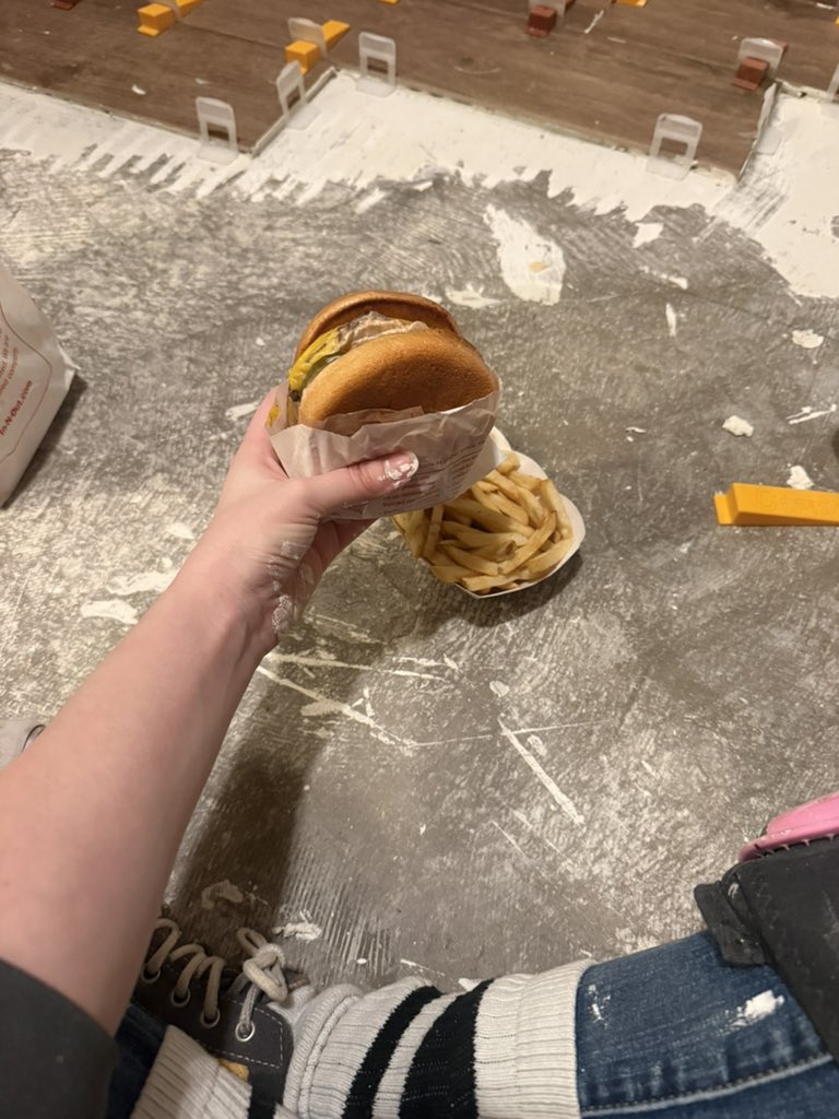 Mary Tiles Texas tweet media