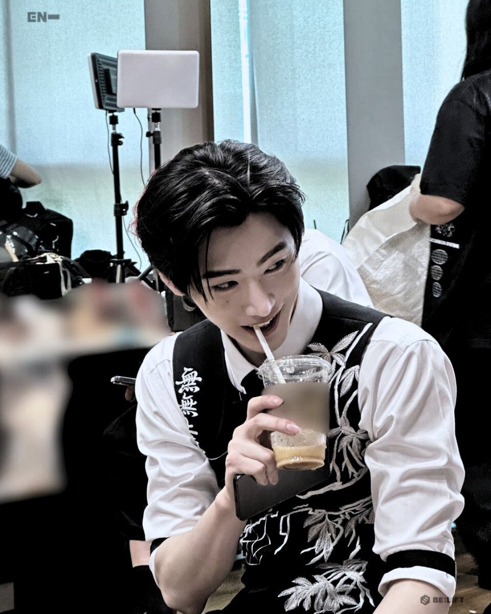 Sunghoon. tweet media