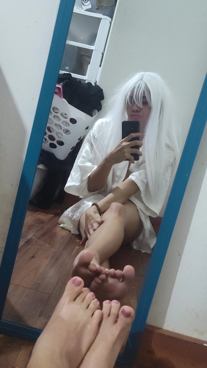 elisosmall's tweet photo. white🤍 
#me #cd #fyp #crossdrsser #femboy #cute https://t.co/Bpe0s6vM0r