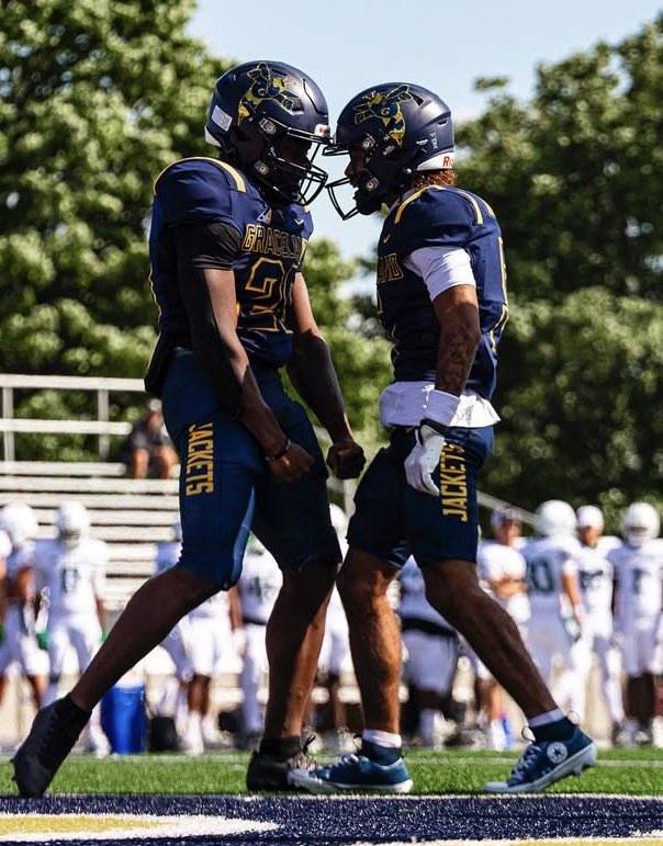 Extremely blessed to say i received my 3rd 🅾️ffer From Graceland University 💛 #atgt thanks <a href="/CoachStaback/">Coach Phil Staback</a> for the opportunity 🤞🏽 
<a href="/ToryBarnes6/">Tory Barnes</a> <a href="/ReggieParks11/">Reggie Parks</a>