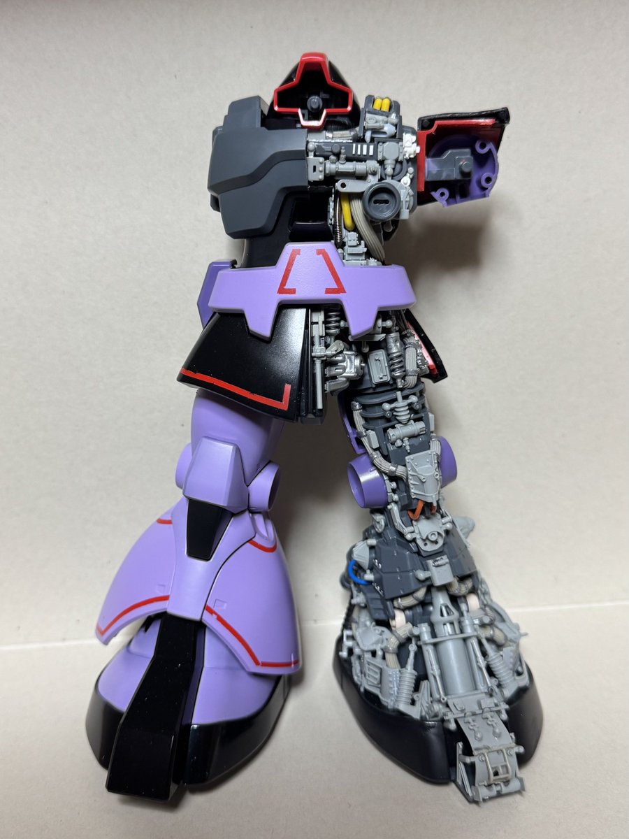 neko_usagi's tweet image. 今日のドムくん。
胴体がほぼ出来ました。
次は腕です。