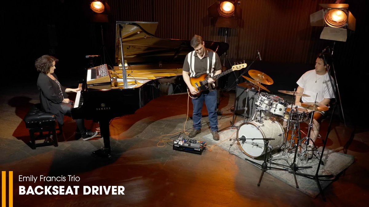 soulandjazz's tweet image. #VOTD Ahead of the Up Close and...® series launch in 2026 &amp;amp; delivered in 8K, here’s the fifth exclusive performance hosted via @DeoVRplayer in #VR180 ft. Emily Francis Trio: ‘Backseat Driver’ ▶️ deovr.com/d2k0r3 #Jazz #Immersive #Ambisonics #ArtistryNotCelebrity Löytää