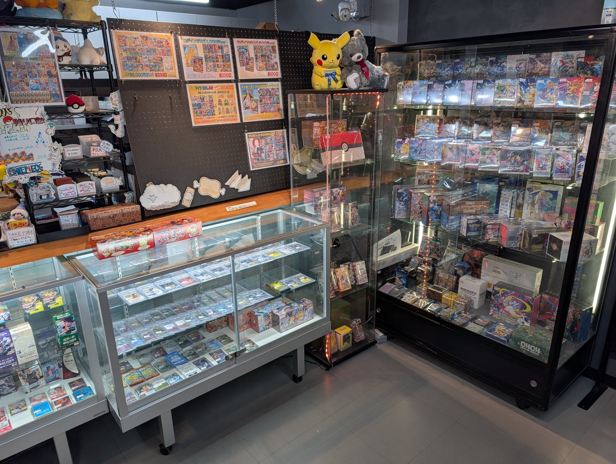 オープンしました！ 各ショーケース充実しております✨ 各種オリパ販売