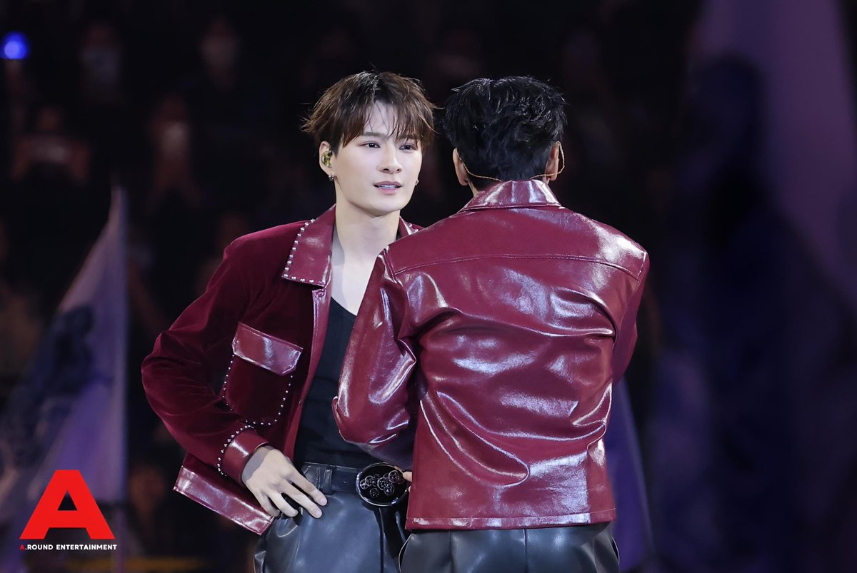 those sparkling eyes✨ while look at p'sing kit you adore your