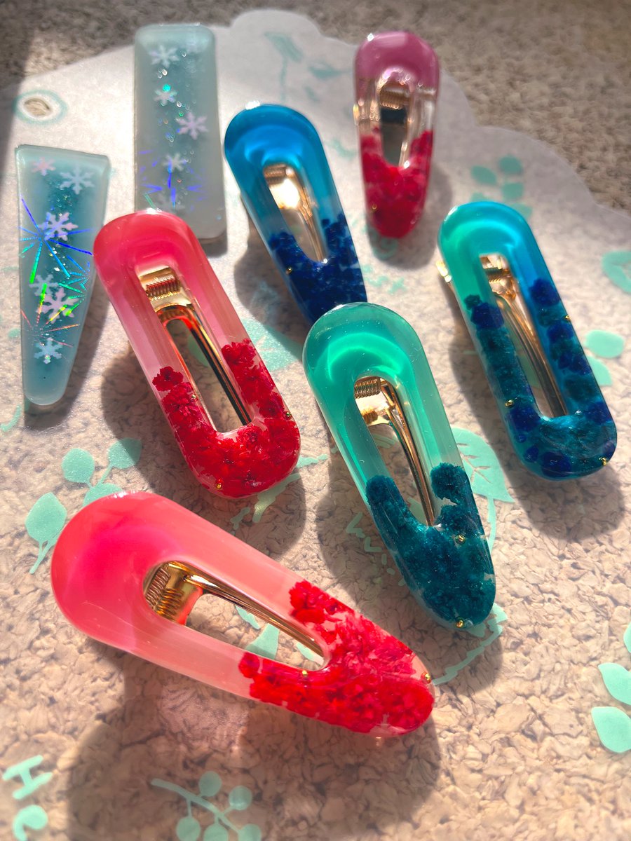 オニオオハシ　レジンヘアゴム　町の明かり　雪の日　三角の帽子 オニオオハシ レジンヘアゴム 町の明かり 雪の日 三角の帽子