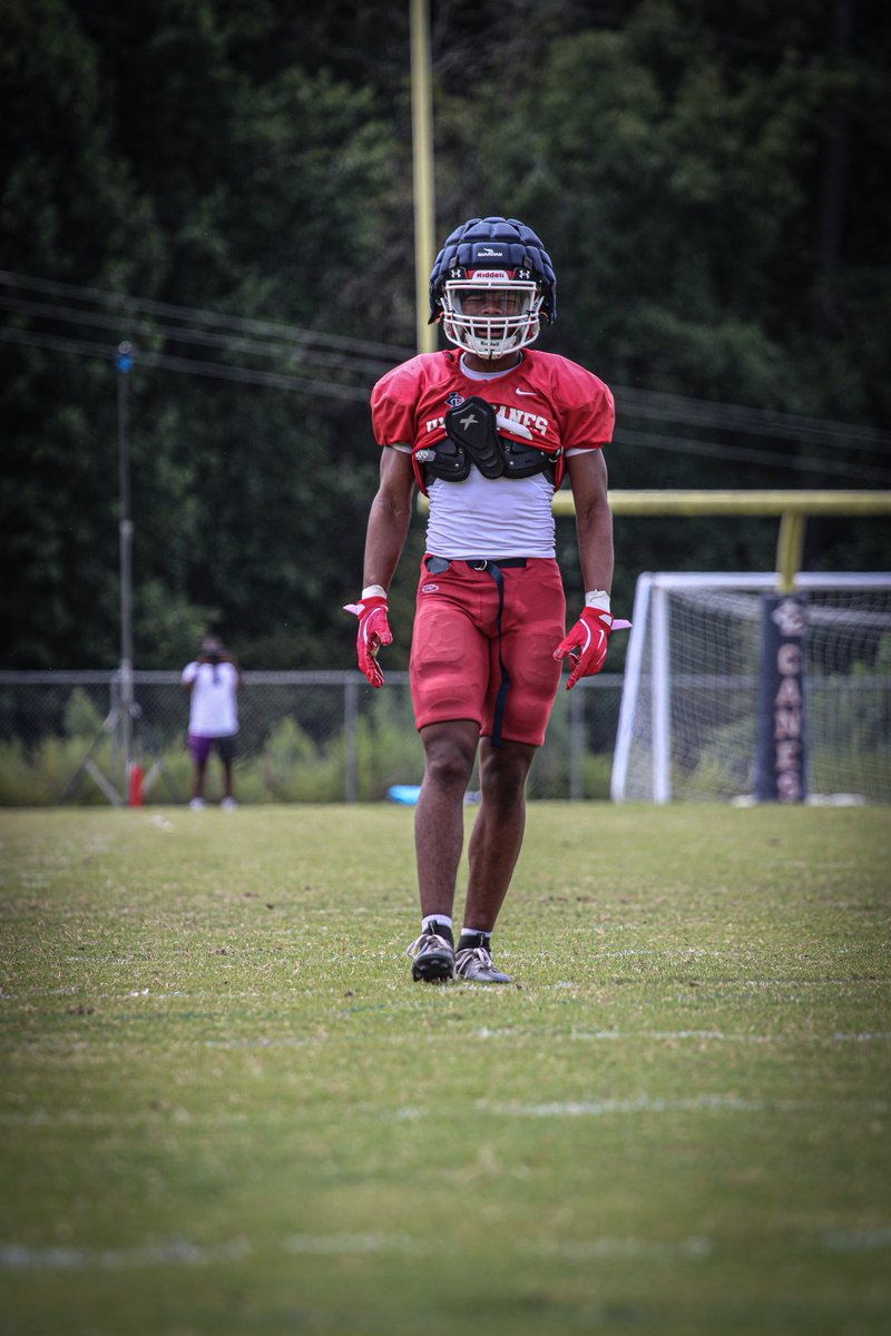 Officially Available May 25th

6’0 190 (technical/versatile)

Nickel/Saftey( 3-years + redshirt eligibility)

(Official AA will be in hand)
 ( Transcripts Available )

4 FCS Division 1 interest