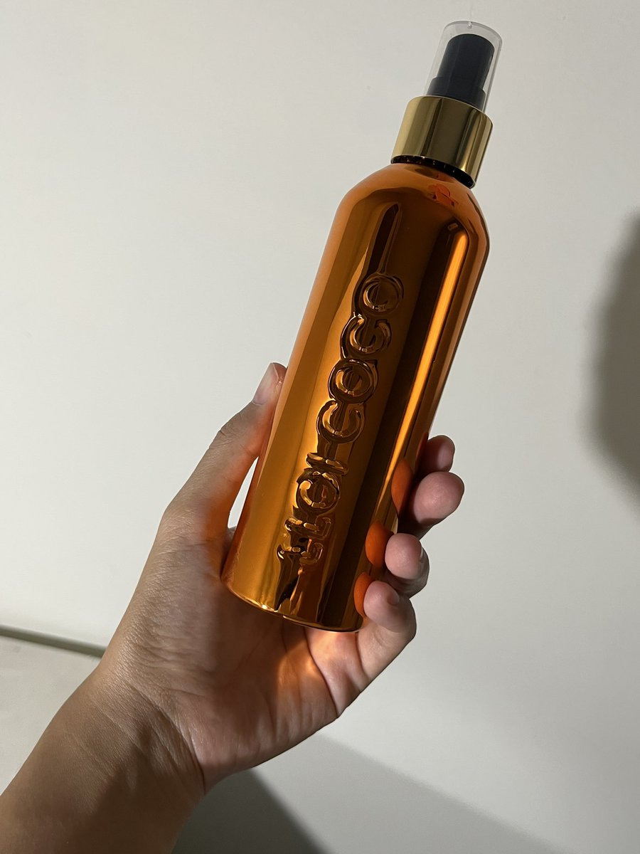 anyboutkiky's tweet image. penipuan! inimah parfum bukan body mist 🫵🏻

semenjak punya baby aku beralih ke body mist, udah cobain beberapa body mist yang menurutku eloi coco ini SEMERBAK POLLL 🤯