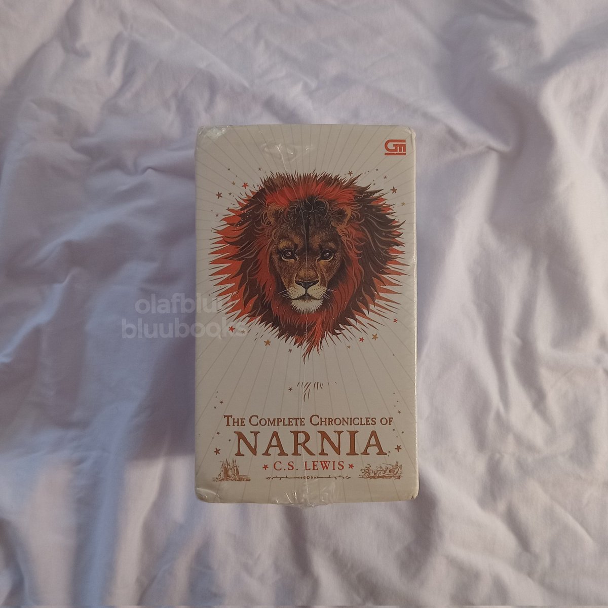 AfterVaa's tweet photo. Wts wtb buku novel segel original

• The Seven Year Slip PB US, bonus bookmark Periplus 175k
• Narnia Boxset 275k https://t.co/QCoZRS7rTB