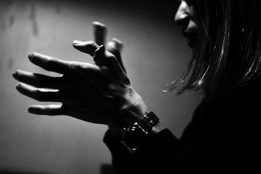 masanori_kamide's tweet image. ファッションブランド「COMOLI」のデザイナー小森啓二郎氏の写真を撮らせていただきました。
こだわり世代のWEBマガジン、モックグラフで写真とインタヴュー記事がご覧いただけます。
mocmmxw.com/person/intervi…

#COMOLI 
#小森啓二郎 
#mocgraph
#モックグラフ 
#上出優之利
#masanorikamide