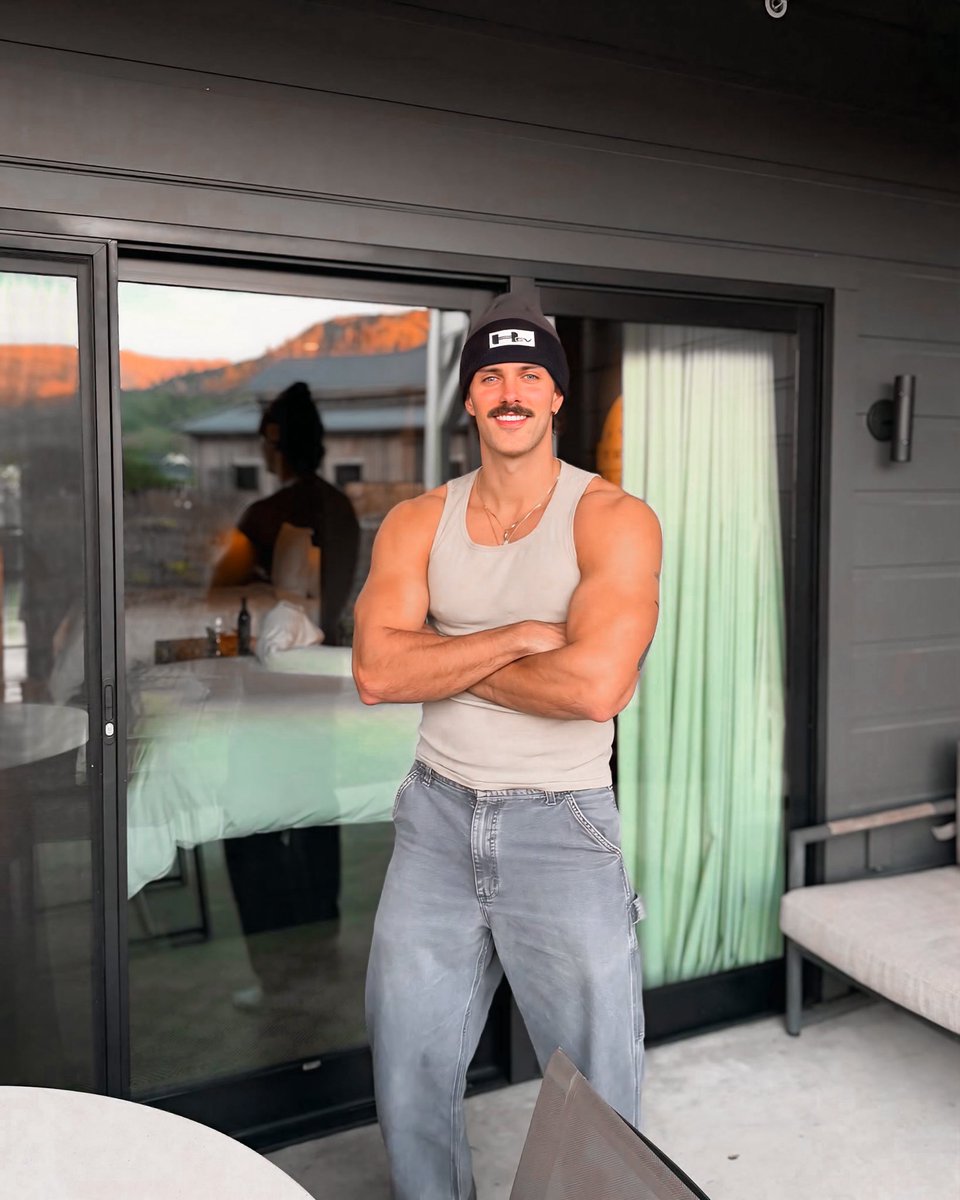 ORTONYSL's tweet image. ᅟ
ᅟ
𝖮 𝗉𝖺𝗂 𝗌𝗈𝗆𝖾 𝗆𝖺𝗌 𝗌𝖾𝗆𝗉𝗋𝖾 𝗏𝗈𝗅𝗍𝖺, 𝖾 𝖾𝗆 𝖼𝗈𝗆𝖾𝗆𝗈𝗋𝖺𝖼̧𝖺̃𝗈 𝖺 𝗆𝗂𝗇𝗁𝖺 𝗏𝗈𝗅𝗍𝖺, 𝗏𝗈𝗎 𝗆𝖺𝗇𝖽𝖺𝗋 𝖿𝗈𝗍𝗈 𝖽𝖺 𝗉𝗂𝖼𝖺 𝗉𝗋𝖺 𝗍𝗈𝖽𝗈 𝗆𝗎𝗇𝖽𝗈 𝗊𝗎𝖾 𝖼𝗎𝗋𝗍𝗂𝗋 𝖺𝗊𝗎𝗂.
ᅟ
ᅟ