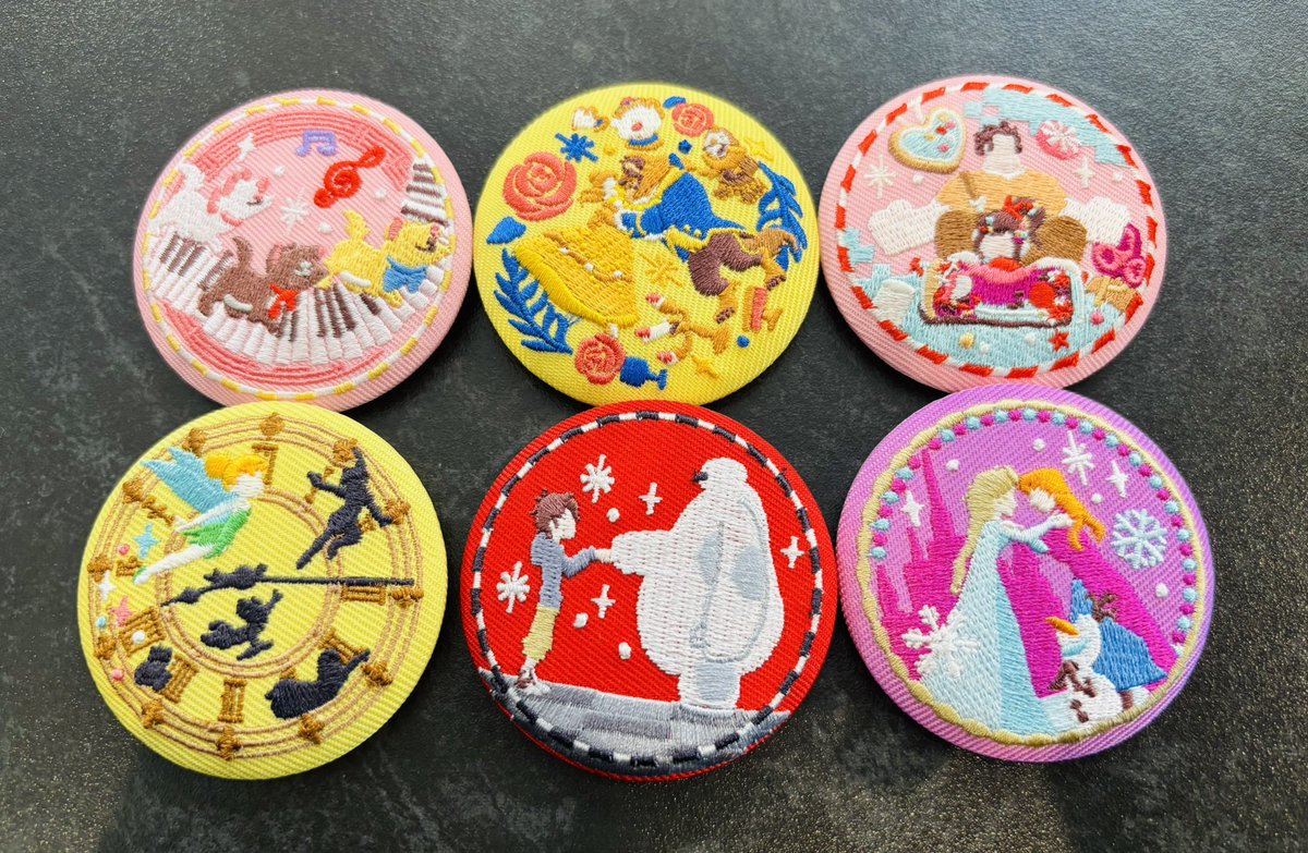 ami_jh11's tweet photo. Disney ディズニー　刺繍缶バッジ2

譲　おしゃれキャット/美女と野獣/シュガーラッシュ/ピーターパン/ベイマックス/アナと雪の女王

求　トイストーリー/モンスターズインク
　　ズートピア

郵送にて交換希望です。
纏めて交換して頂けるとありがたいです。
検索からでもお気軽にお声掛け下さい。 https://t.co/xvjrw984t7