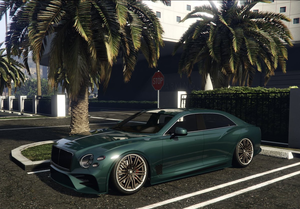 OMG_Es_Victoria's tweet photo. Thank you 🙏🏼 @Vasquez0008 for taking the time to pass me these 2 beautiful cars by @TAPZILLA808 https://t.co/xnYUwL28yB