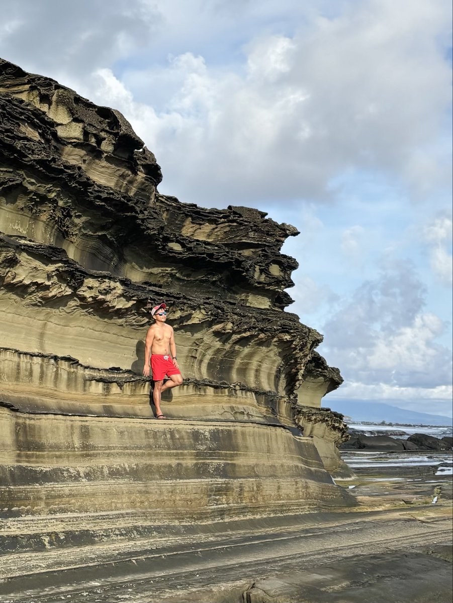 rmb0820's tweet photo. Keep it one hundred
On the land, the sea, the sky #Biri #NorthernSamar #Philippines 🏝️ 2025 https://t.co/nVGTg75bcZ