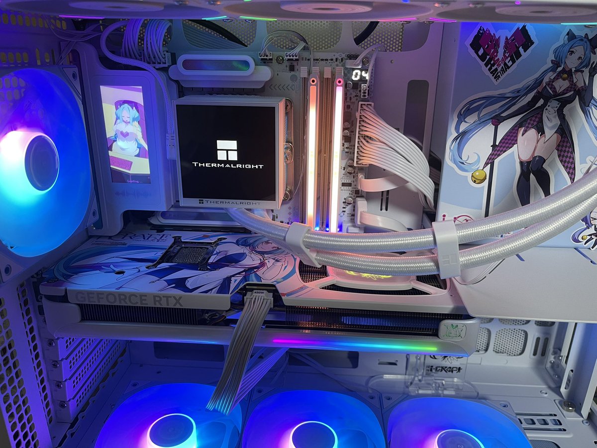 Maxsunjp 自作PC業界的には逆風ですが、瑷珈ちゃんのグッズ展開も待っ