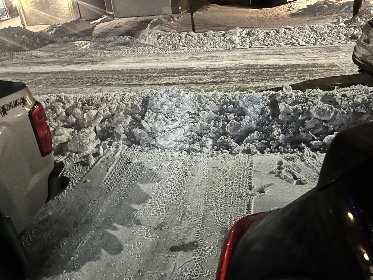 chilip72's tweet photo. @cityofwinnipeg How do I get out of my driveway with a 3’ ridge of packed snow? Who do I send my uber bill to so I’m not late for work?! https://t.co/dk3hIanb8w
