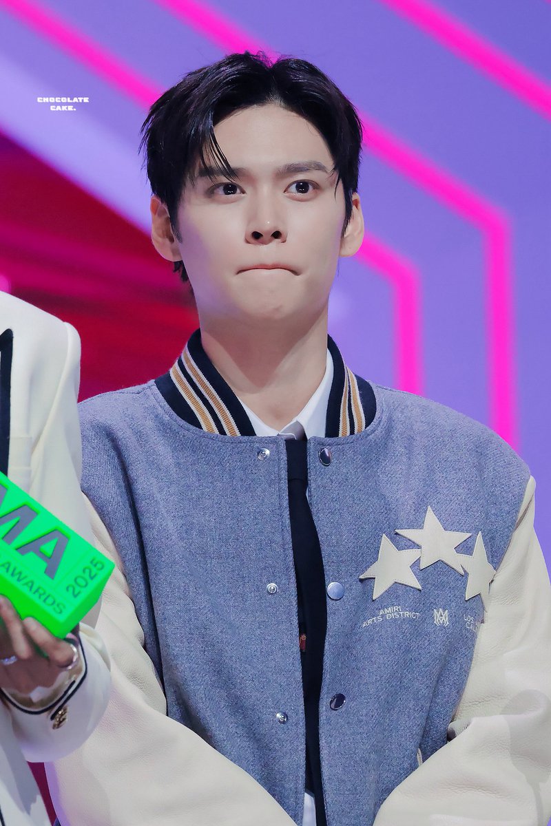 𝘾𝙝𝙤𝙘𝙤𝙡𝙖𝙩𝙚 𝙘𝙖𝙠𝙚. tweet media