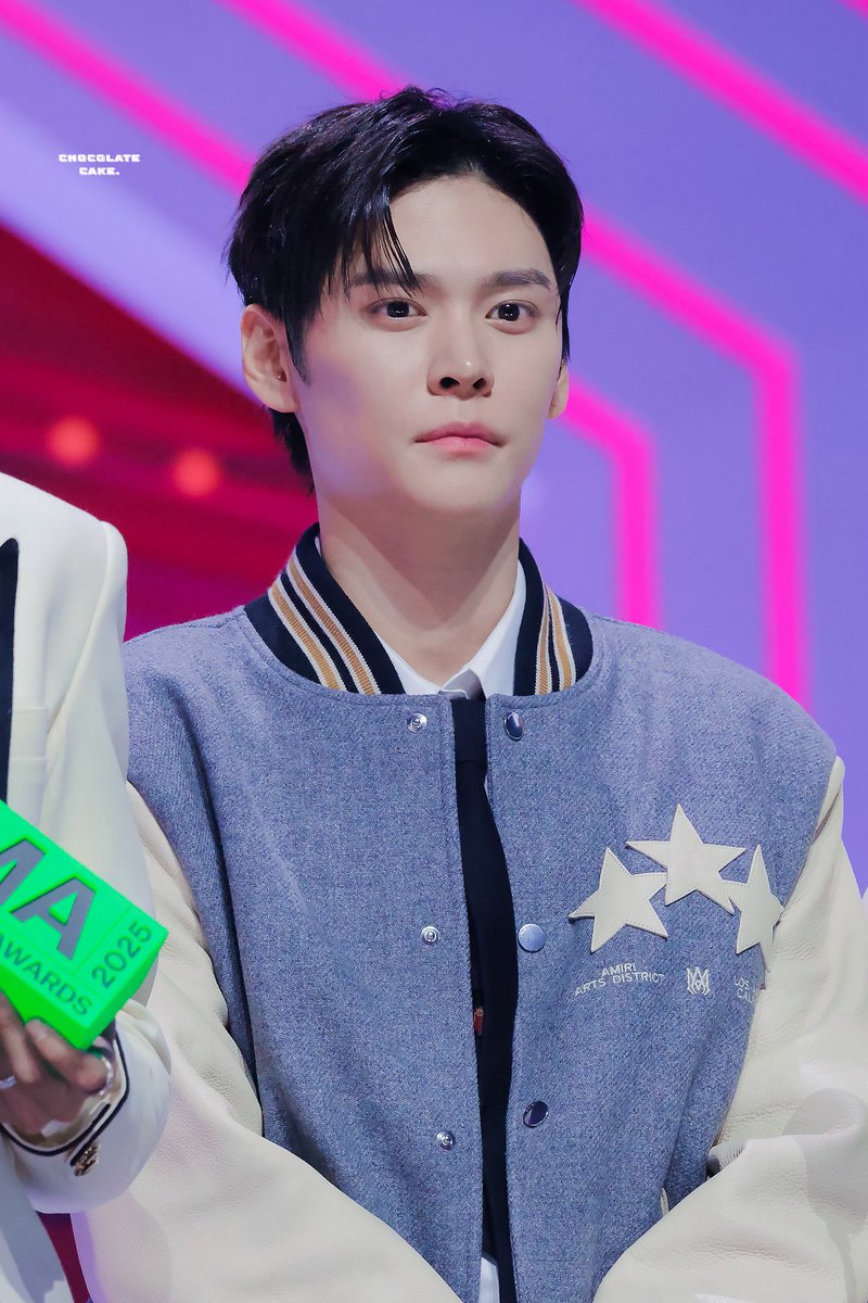 𝘾𝙝𝙤𝙘𝙤𝙡𝙖𝙩𝙚 𝙘𝙖𝙠𝙚. tweet media