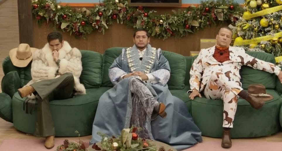 Vamos #TeamMuro Si no ganan ellos cómo primer y segundo lugar… es fraude!!! #LaGranjaVIP #LaGranjaVIPMX