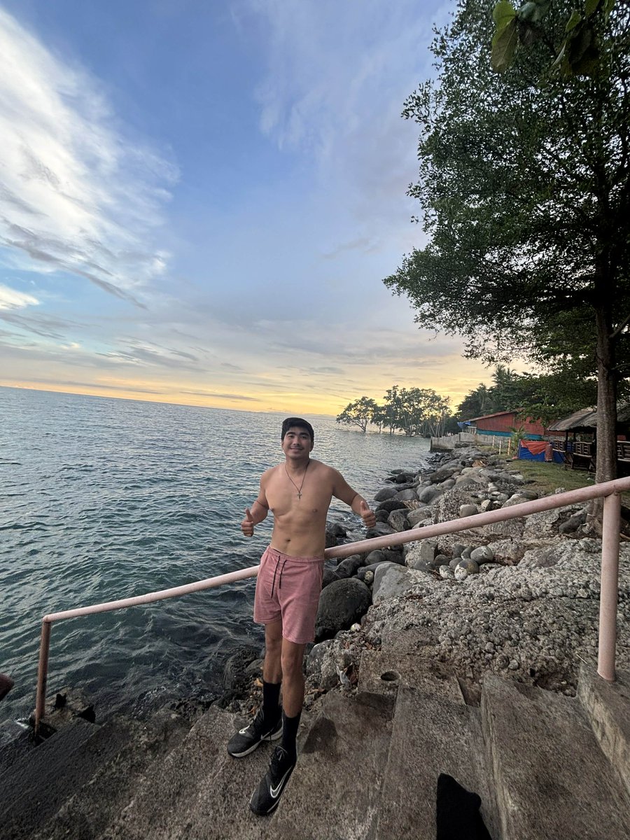 chinitofiveelev's tweet image. Legit