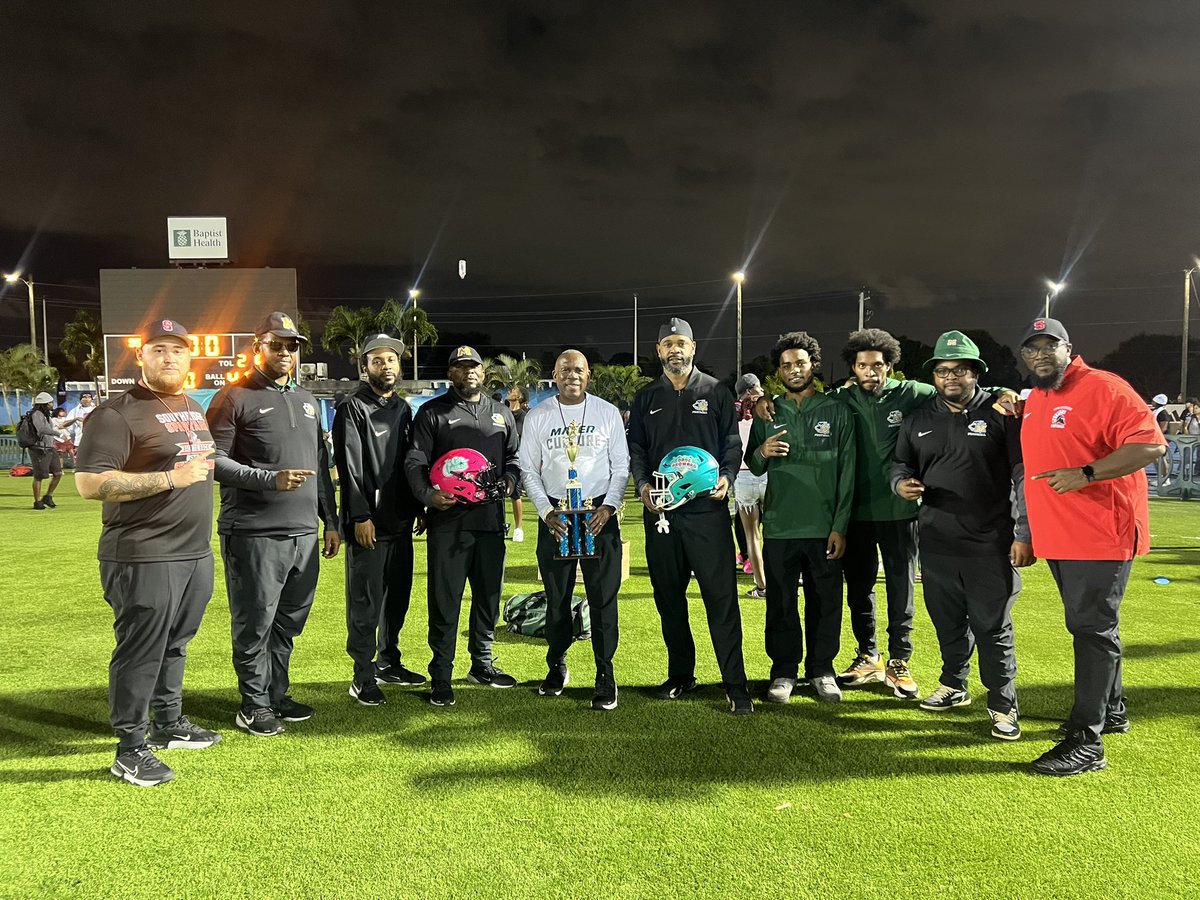 COACHBEAN14's tweet image. #DADECOUNTYFOOTBALL