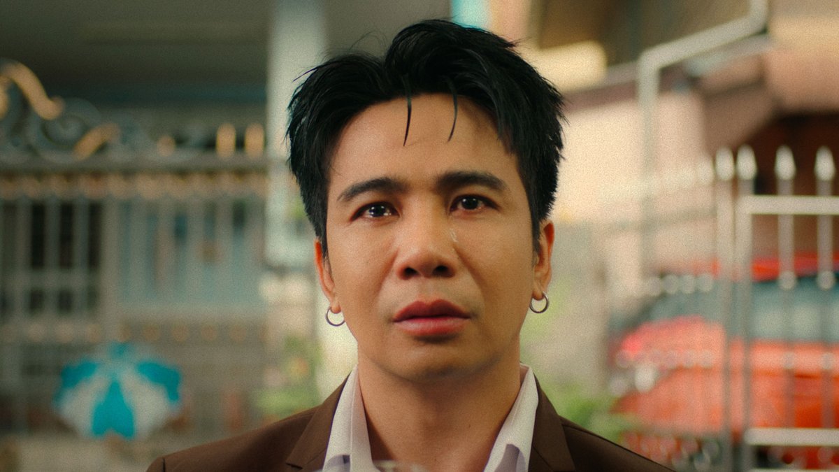 mcinemusic's tweet image. ฮักสามเศร้า ก้อง–เบลล่า–เข้ม แรงไม่หยุด ดัน “ดอกกระเจียวบาน” ยอดวิวทะลุ 10 ล้าน ในไม่ถึงสัปดาห์ mcinenews.net/?p=1125 ผ่าน @MCINE NEWS #ดอกกระเจียวบาน #ก้องห้วยไร่ #GeneLab #GMMMusic