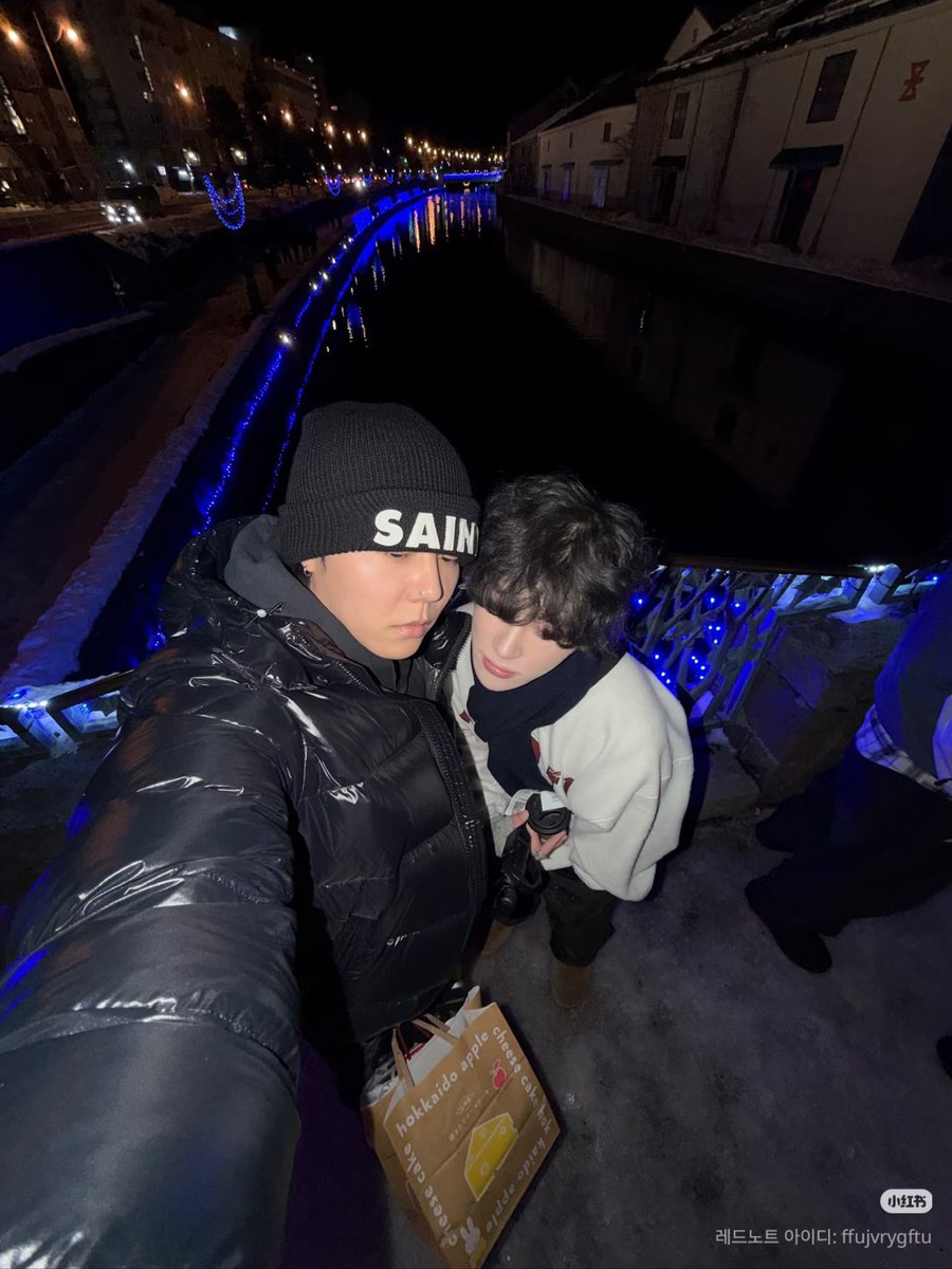 사진의 축복이 끝이없네
점심시간 끝났는데 더 행볻해짐^\\\\^