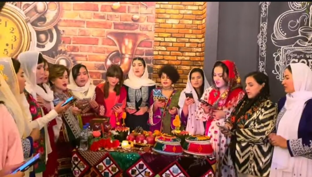 titanium2o's tweet image. یلدای ایرانی به کام افغانی!
امسال بیشترین خرید #شب_یلدا توسط اتباع #افغانی بوده، معلوم نیست این پول‌ها از کجا در جیب افغانها سرازیر میشود؟

پروژه رسوب افغانی با #دلار های غربی، مهمترین #چالش صد سال اخیر مردم #ایران است.
#اخراج_افغانی_مطالبه_ملی 
#ابطال_شناسنامه_افغانی