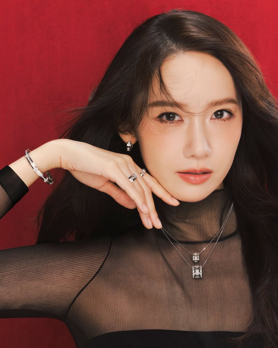 ordinarynojaem's tweet photo. Lim YoonA for new Qeelin’s ad pictorials❤️‍🔥 https://t.co/8zR5dRxzgz