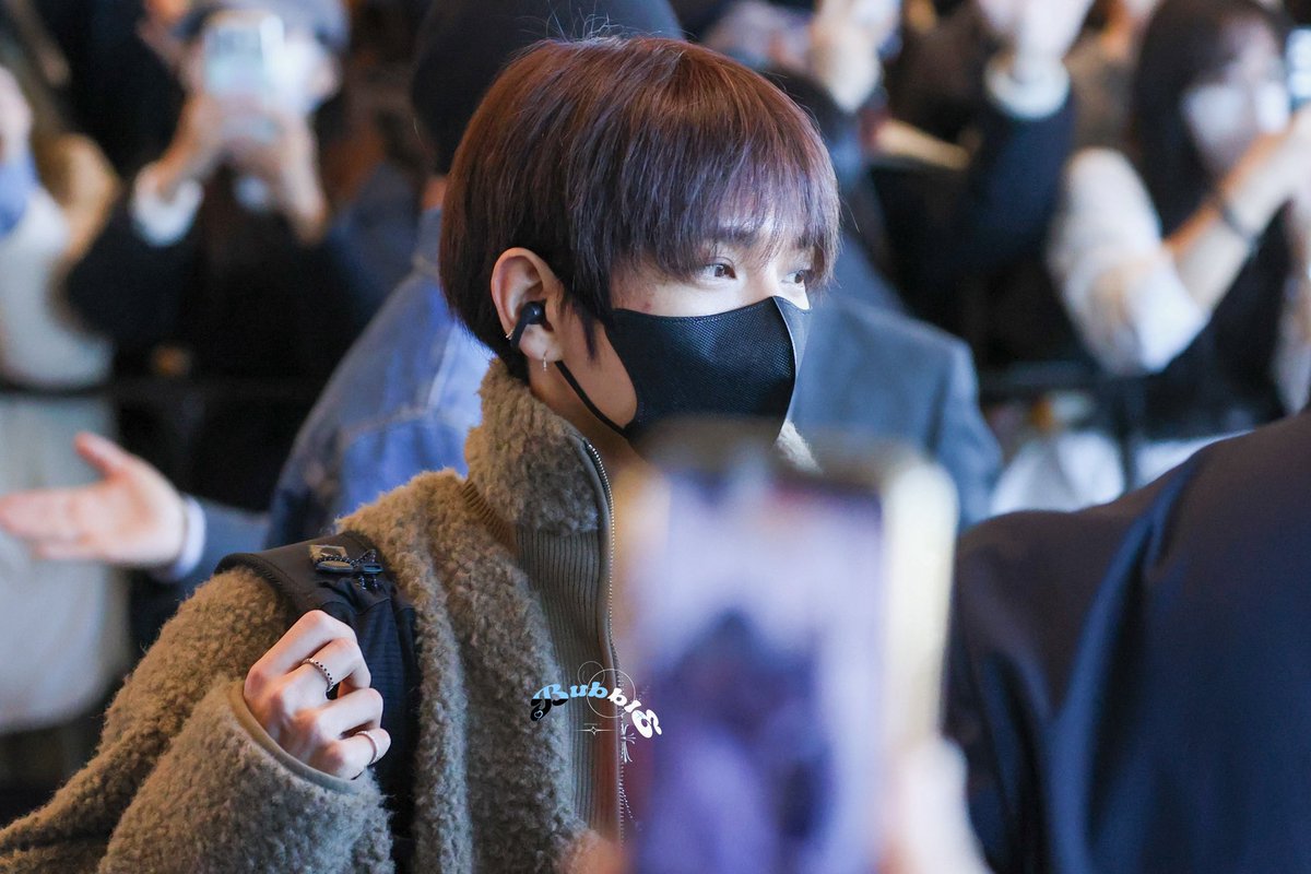 251222 FUK

#Joshua #SEVENTEEN 
#홍지수 #조슈아 #세븐틴
