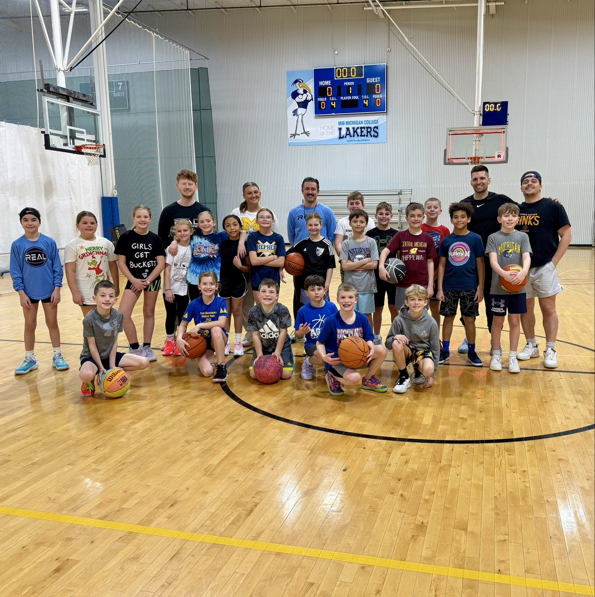 REAL Basketball tweet media