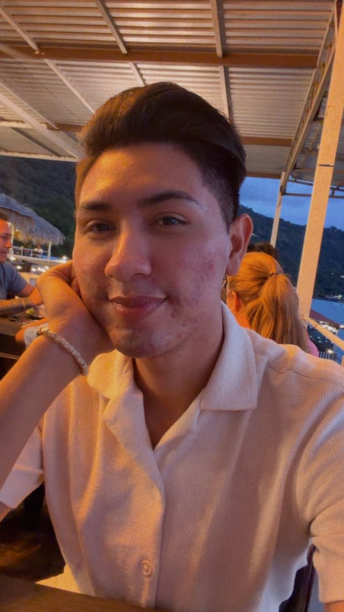 ElliothValdez's tweet photo. ❤😌😊 https://t.co/wRnwyMICh6