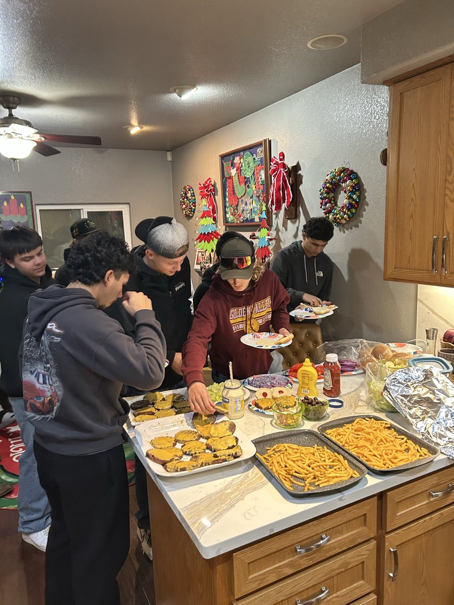 Gregory Euker tweet media