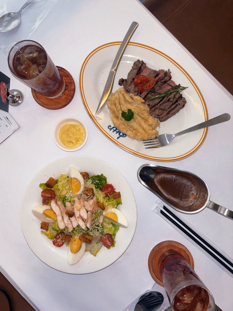 whosber's tweet photo. Rame bener di semua medsos, akhirnya cobain jugaaa.

📍Btrr house
Jl. Sumbawa no.48

Sesuaiii dengan claimnya mreka pnya byk banget pilihan butter, harganya juga start from 20-30an k ajaa

Must try!! 😋🍽️ https://t.co/OIg26scEUj