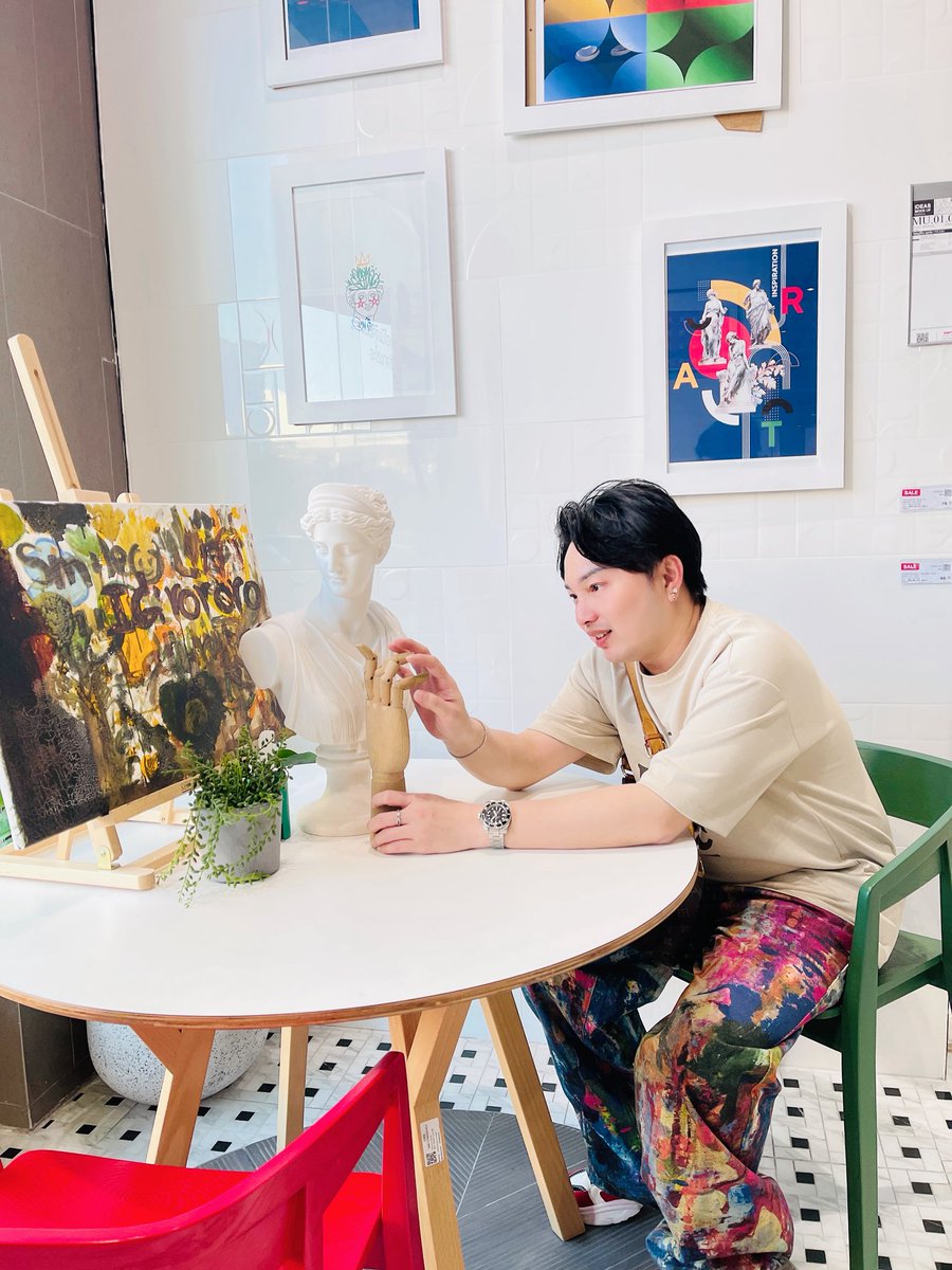 Mike_MHPS's tweet photo. ศิลปะ 🎨

#MikeTheRichYU #ไมค์เดอะริชวายยู https://t.co/uLXosPlfoC