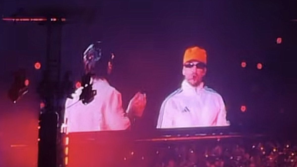 Indie5051's tweet image. La última canción exclusiva de Bad Bunny en CDMX es “Soy El Diablo” con Natanael Cano como invitado sorpres. 🇲🇽