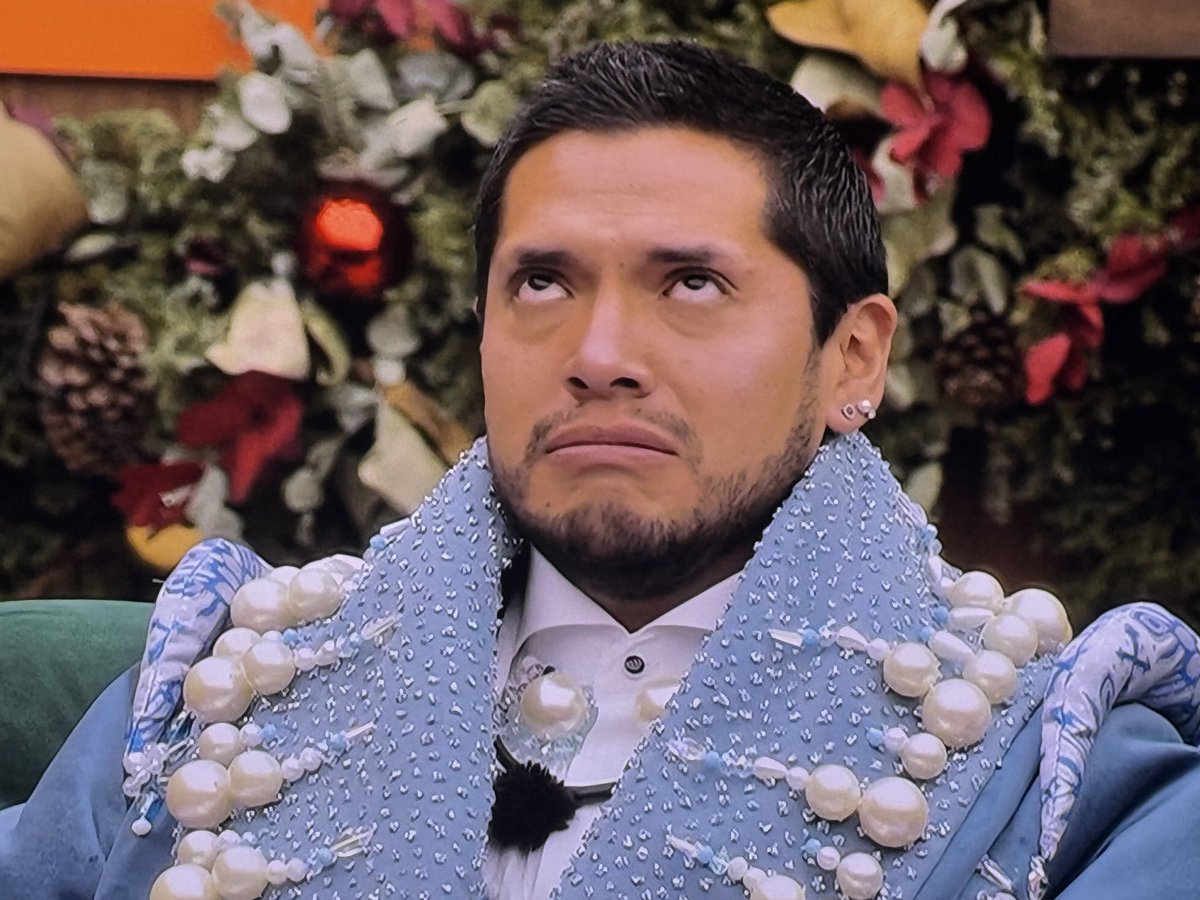 Hasta nunca MusTEO , en mi vida vuelvo a ver un proyecto donde se encuentre este personaje. Y NO ! Para mi El NO ES UN DIGNO REPRESENTANTE DE LA COMUNIDAD. NO SOLO X SER GAY SE LE DEBE APOYAR ,PARA SER DE UNA MINORÍA MOSTRÓ POCA TOLERANCIA Y FUE BASTANTE EXCLUYENTE  #LaGranjaVIP