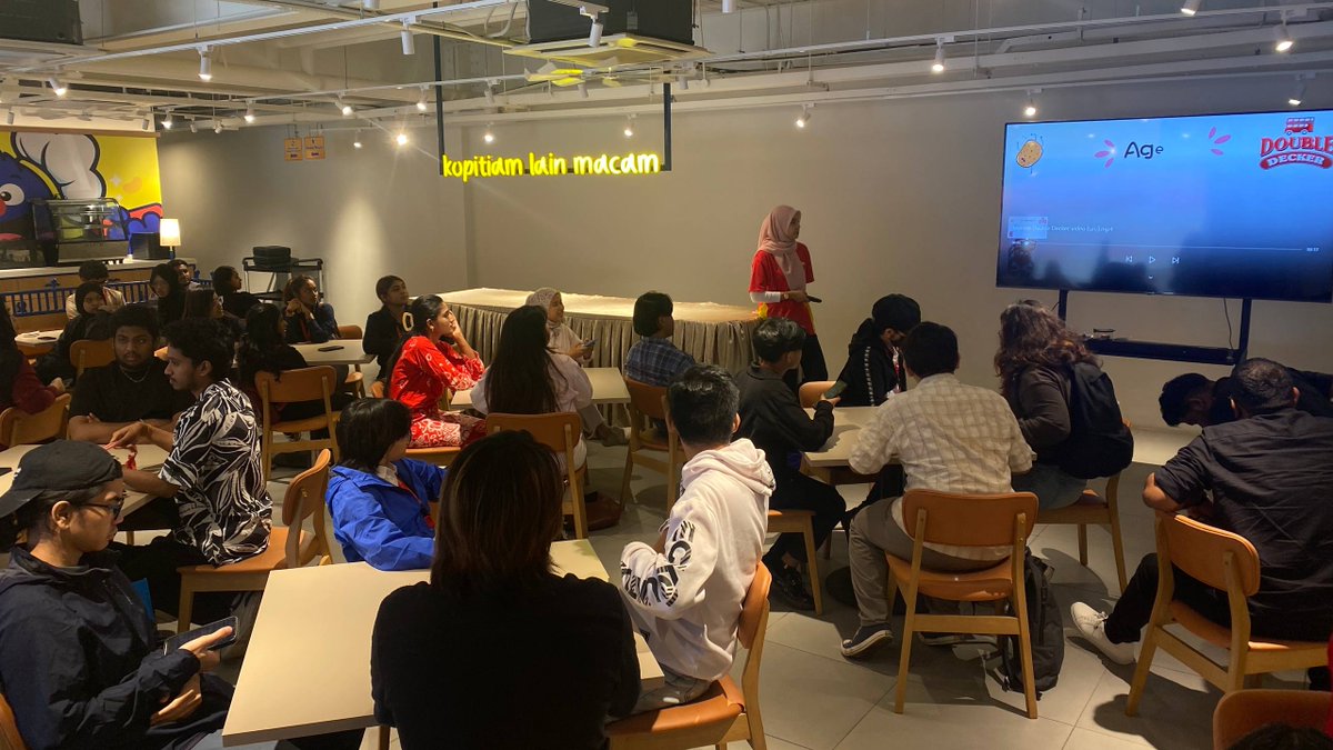 MSULCKL's tweet photo. A meaningful learning experience at the Mamee Factory, Melaka.
Our students gained valuable insights into food manufacturing through this engaging educational trip.
#MSUMalaysia #MSULearningCentre #MSUrians #beMSUrians #LetsGo2MSU https://t.co/H0XwLuPGUJ