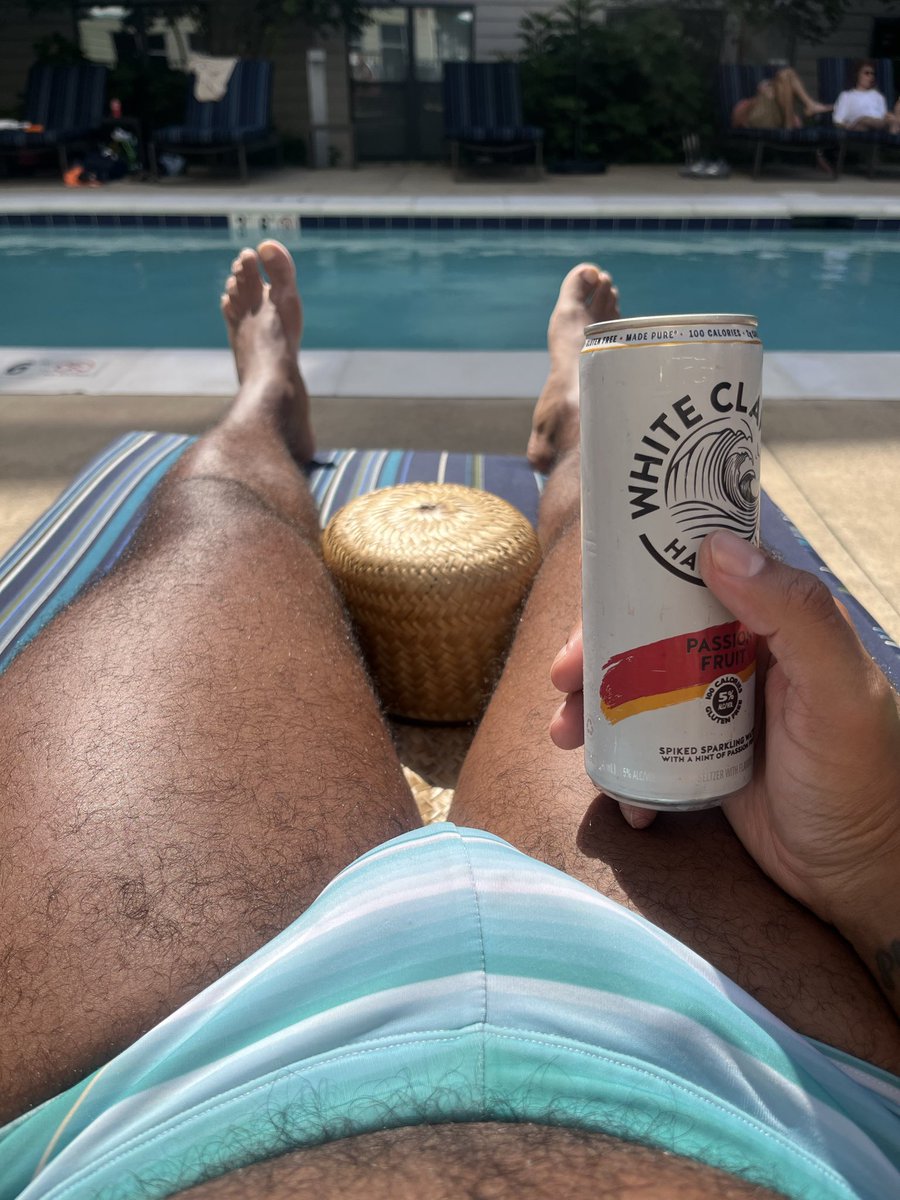 bigcheex's tweet image. Agosto.