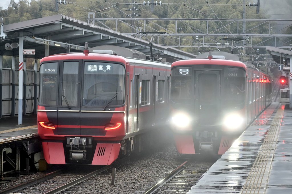 2025.12.21 知多新線9521F 9508F 内海駅えきあかりイルミネーション