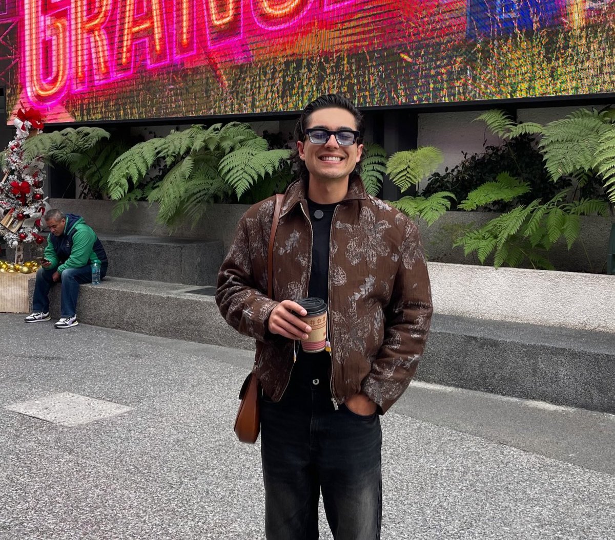 lo único que tengo que agradecerle a este proyecto naco es dar a conocer aún más a sergio y verlo en facetas que no conocíamos de él, fue para mí la sorpresa más grata del programa 

MORI ESCUCHO TU MÚSICA