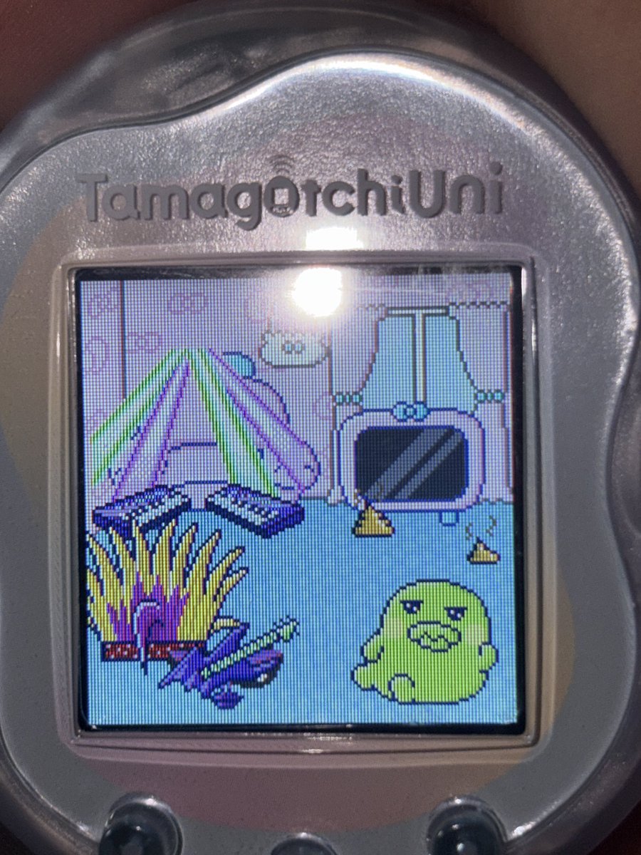 뭐야씨발
다 집어던짐 사춘기옴