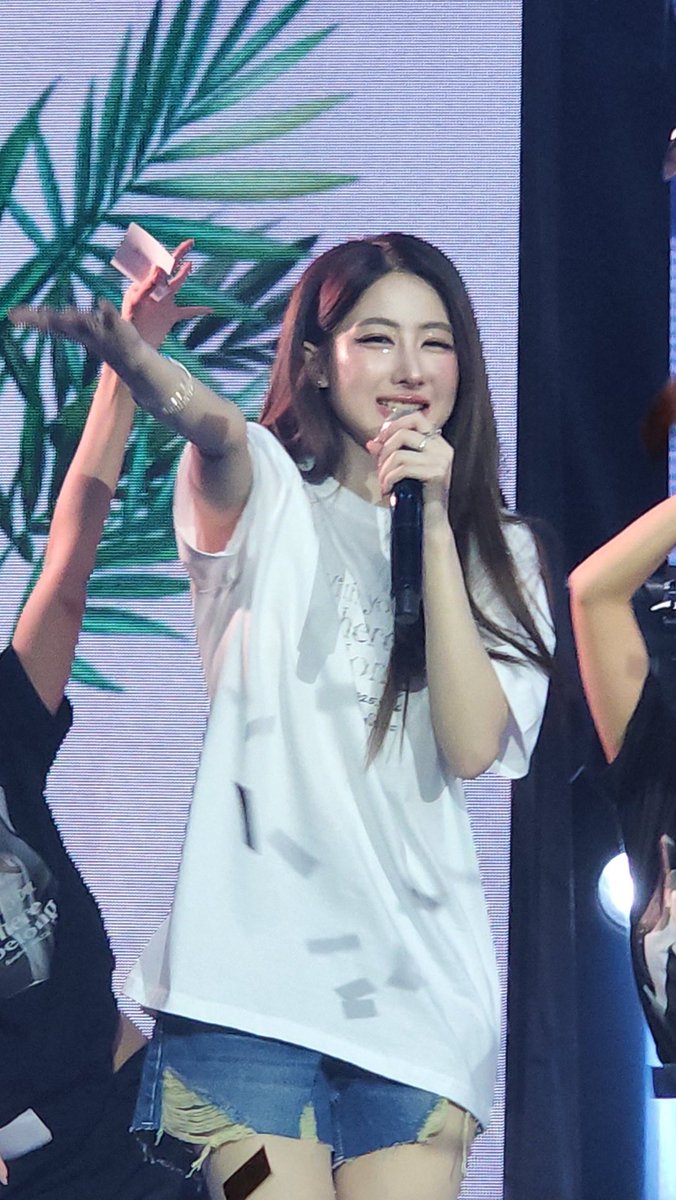 yokoyokoyoko D-7 The moment you realized you'd keep supporting Yoko no matter