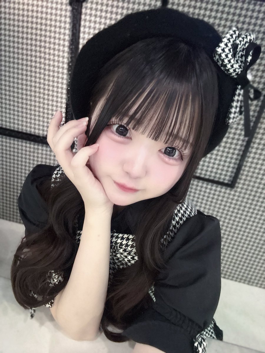 にゃんっていい子にするから愛して𑁊^. .^𑁊🐾