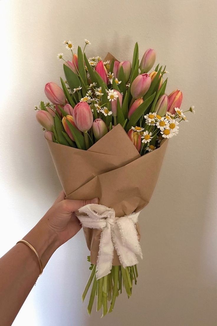 Only Tulips (@tutututututulip) on Twitter photo 