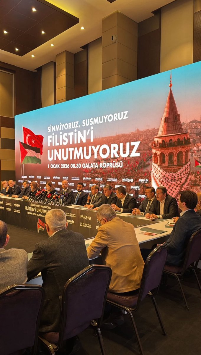 MucahitAcemoglu's tweet photo. 1 Ocak 2026 Sabah 08:30 da Filistin’de Gazze de Yapılan Bu zülümleri kınamak Filistin’e destek olmak amacıyla planladığımız @tugvaTR’mizin Öncü olduğu GALATA KÖPRÜSÜNDE gerçekleştireceğimiz Büyük Mitingimize Tüm Vatandaşlarımız davetlidir. https://t.co/a2bmj57EQ0