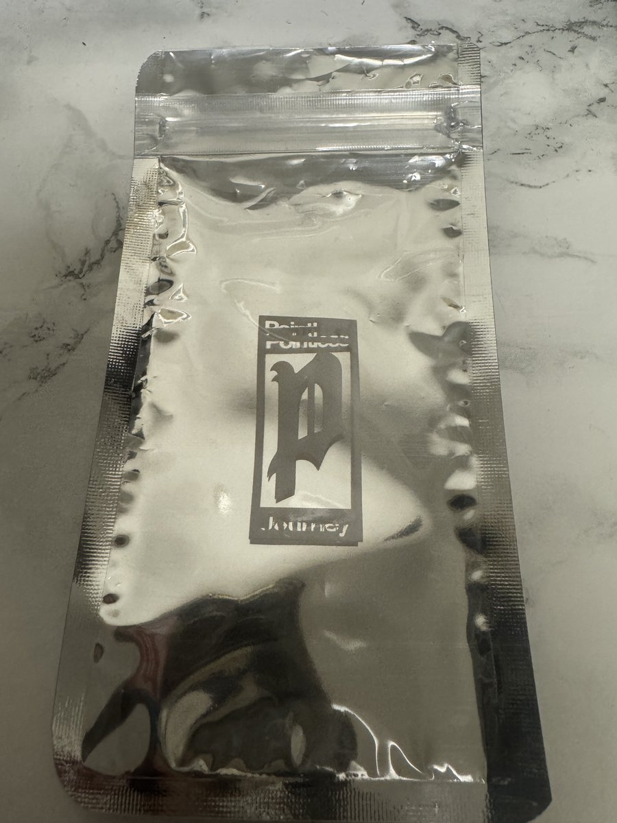 袋もかわいくて捨てられない。
ジッパー付きだし、再利用できる♻️
#Pointlessjourney