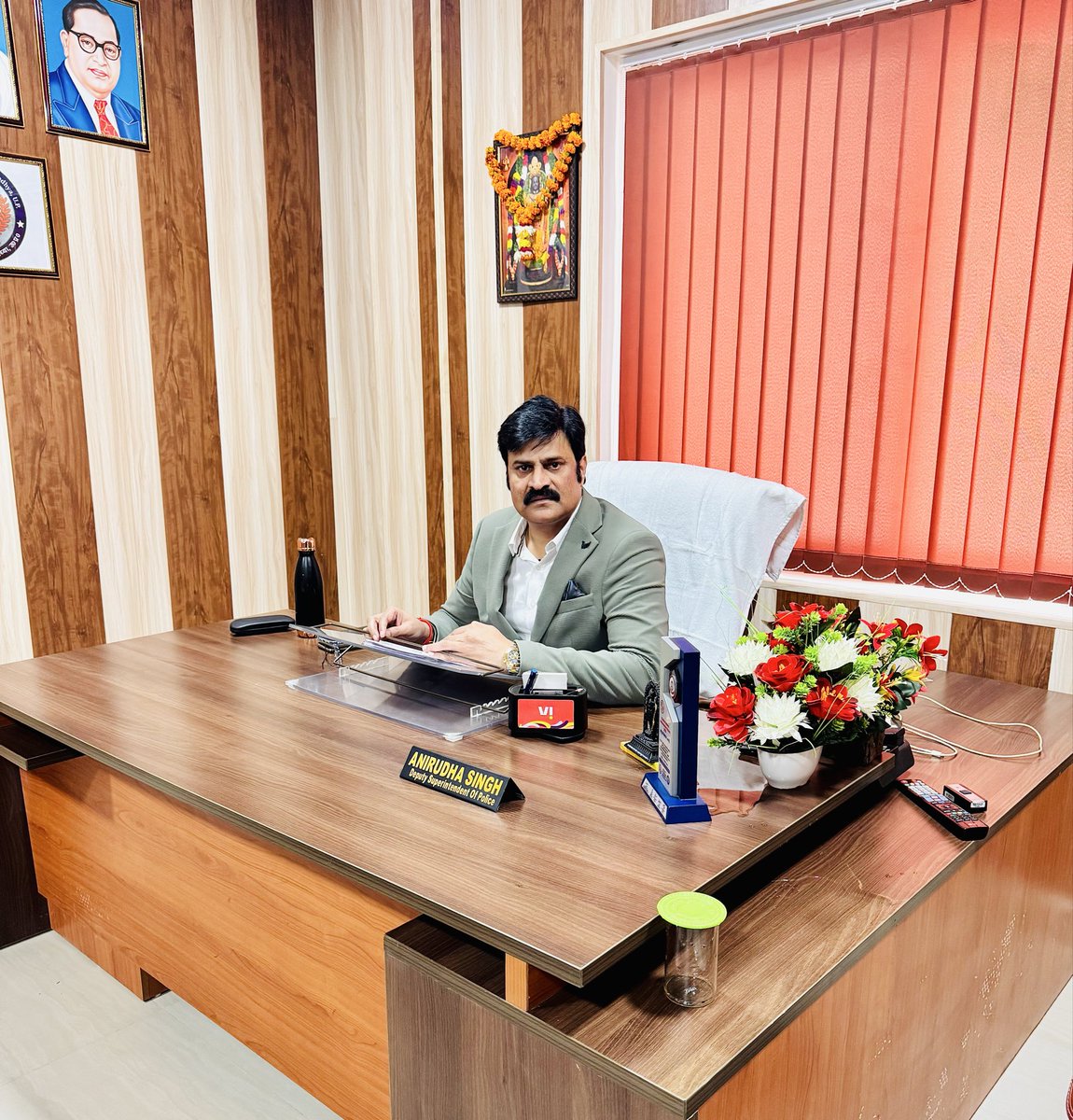 cop_anirudha's tweet image. हरि अनंत हरि कथा अनंता। 
कहहिं सुनहिं बहुबिधि सब संता॥
#अनिरुद्धसिंह #anirudhasingh 
#ayodhyarammandir