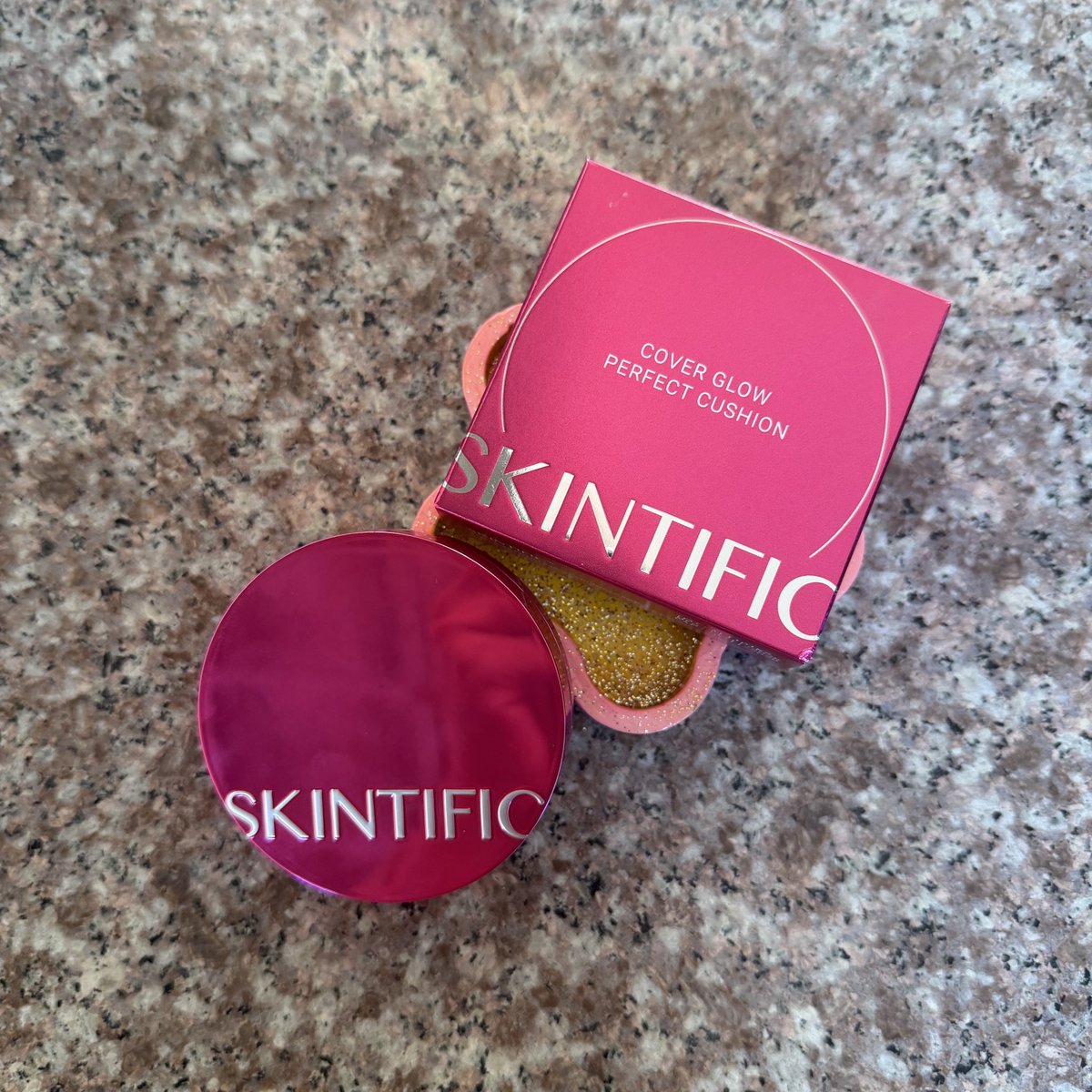 “นีนนารา” tweet media