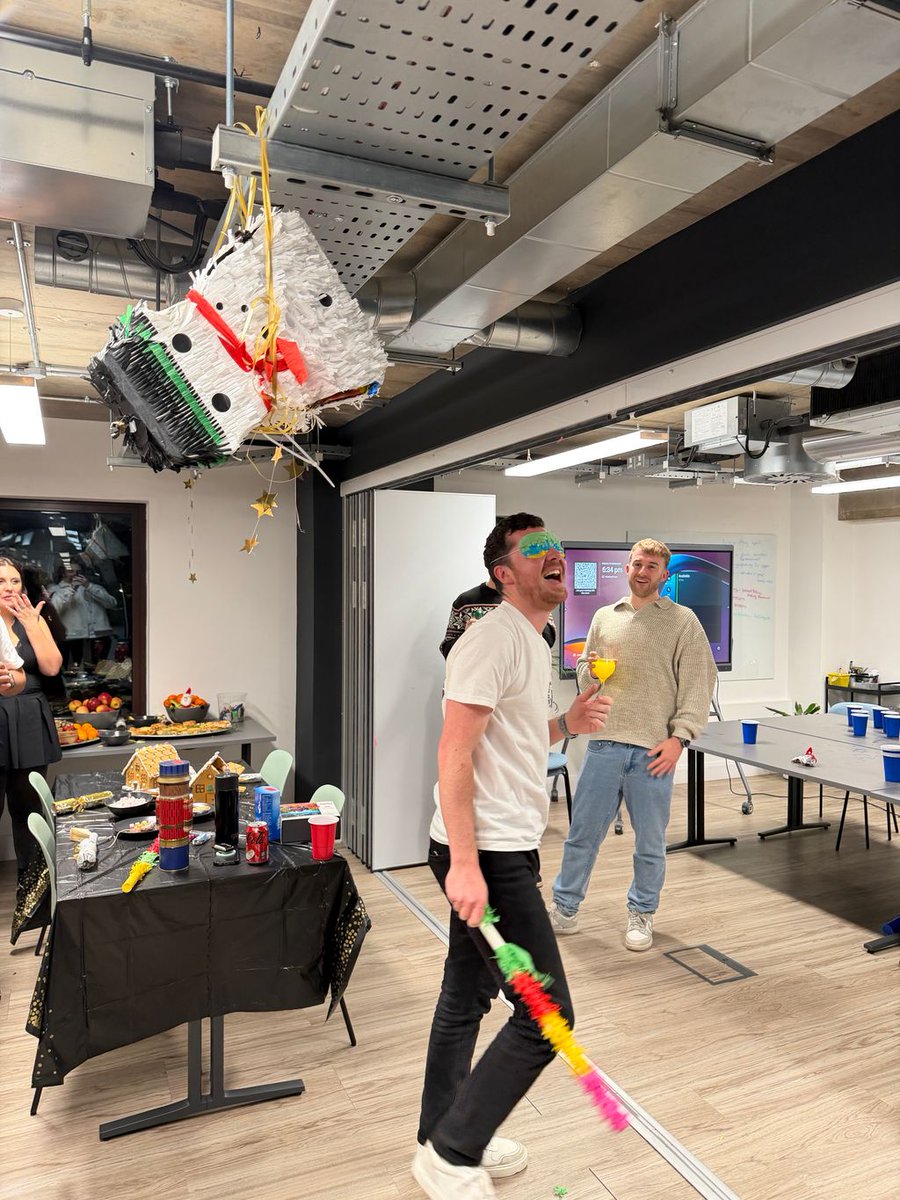 Changing Social tweet media